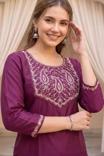 Women Paisley Embroidered Regular Kurta with Trousers & With Dupatta