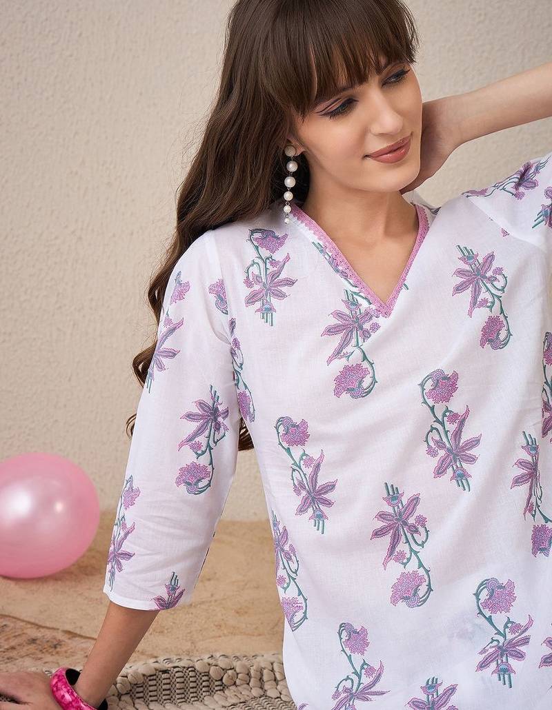 Women Floral Printed Regular Pure Cotton Kurta with Trousers