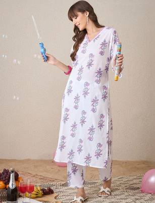Women Floral Printed Regular Pure Cotton Kurta with Trousers 3