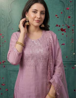 Women Ethnic Motifs Embroidered Regular Thread Work Kurta with Trousers & With Dupatta 2