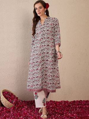 Women Floral Printed Regular Pure Cotton Kurta with Trousers 1