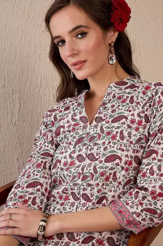 Women Floral Printed Regular Pure Cotton Kurta with Trousers