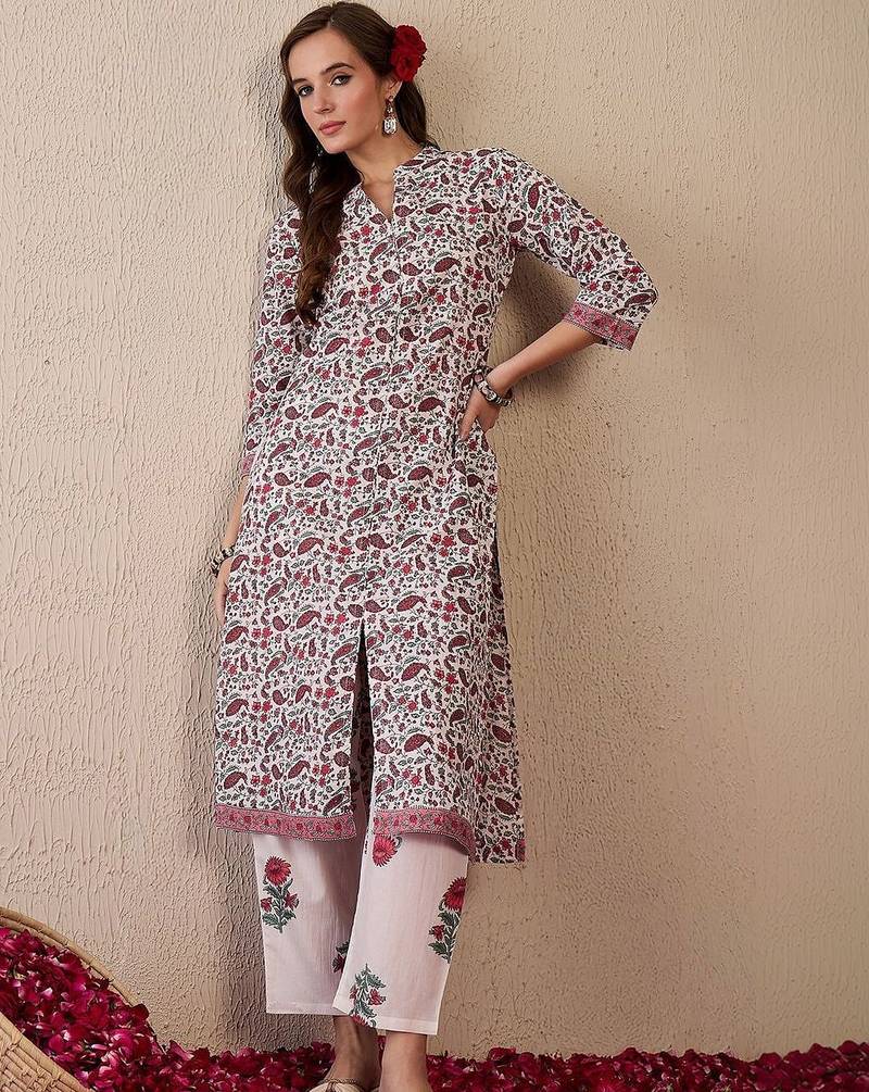 Women Floral Printed Regular Pure Cotton Kurta with Trousers