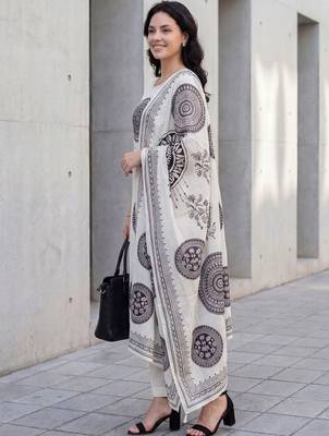 Women Ethnic Motifs Printed Regular Pure Cotton Kurta with Trousers & With Dupatta 3
