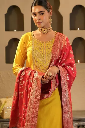 Women Ethnic Motifs Embroidered Regular Sequinned Kurta with Trousers & With Dupatta