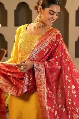 Women Ethnic Motifs Embroidered Regular Sequinned Kurta with Trousers & With Dupatta