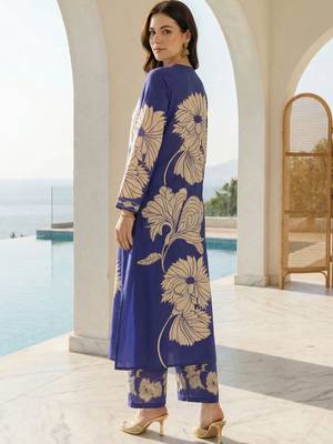 Women Floral Printed Regular Kurta with Palazzos 3