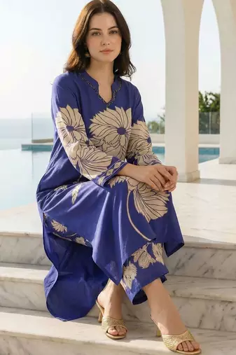 Women Floral Printed Regular Kurta with Palazzos