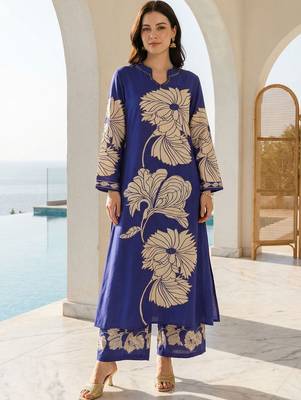 Women Floral Printed Regular Kurta with Palazzos 6