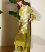 Women Floral Printed Regular Beads and Stones Kurta with Palazzos