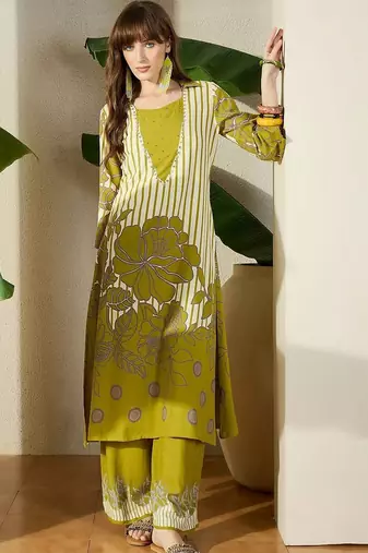 Women Floral Printed Regular Beads and Stones Kurta with Palazzos