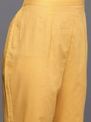 Floral Embroidered Regular Thread Work Pure Cotton Kurta With Trousers & Dupatta 3