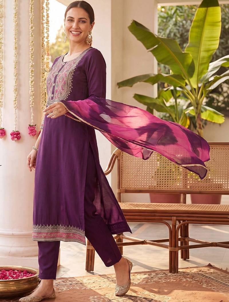 Women Ethnic Motifs Embroidered Regular Thread Work Kurta with Trousers & With Dupatta