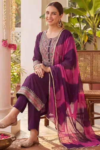 Women Ethnic Motifs Embroidered Regular Thread Work Kurta with Trousers & With Dupatta