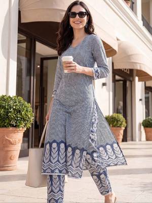 Women Printed Regular Pure Cotton Kurta with Trousers 2