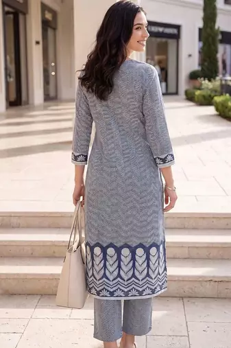 Women Printed Regular Pure Cotton Kurta with Trousers