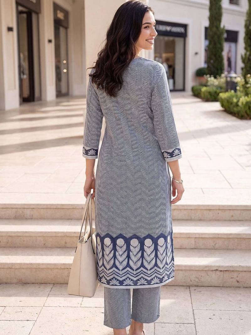 Women Printed Regular Pure Cotton Kurta with Trousers