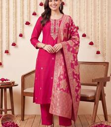 Women Ethnic Motifs Embroidered Regular Thread Work Kurta with Trousers & With Dupatta