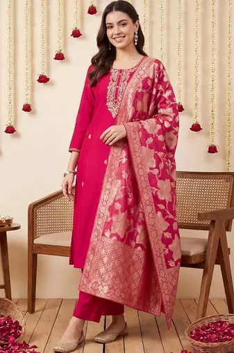 Women Ethnic Motifs Embroidered Regular Thread Work Kurta with Trousers & With Dupatta