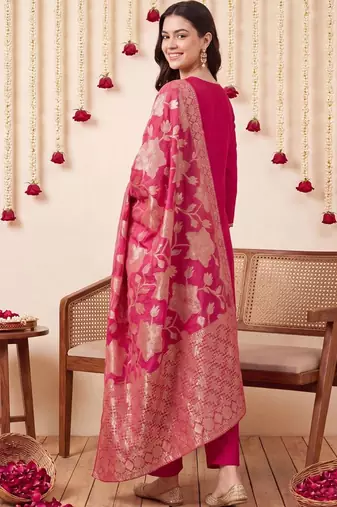 Women Ethnic Motifs Embroidered Regular Thread Work Kurta with Trousers & With Dupatta