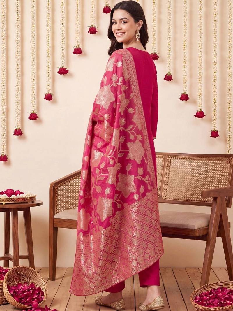 Women Ethnic Motifs Embroidered Regular Thread Work Kurta with Trousers & With Dupatta