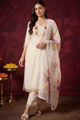 Women Floral Embroidered Regular Thread Work Kurta with Trousers & With Dupatta