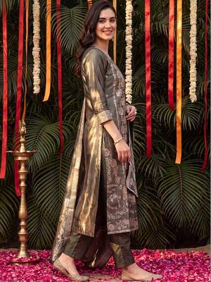 Women Ethnic Motifs Regular Kurta with Trousers & With Dupatta 3