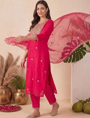 Women Ethnic Motifs Embroidered Regular Kurta with Trousers & With Dupatta 1