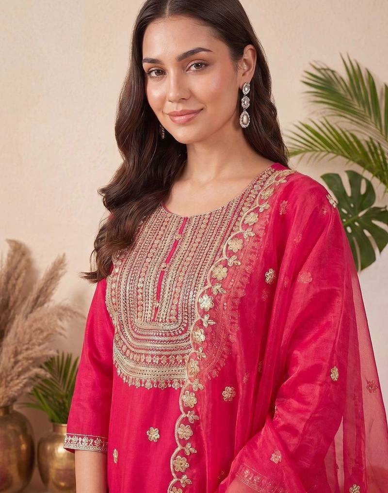 Women Ethnic Motifs Embroidered Regular Kurta with Trousers & With Dupatta