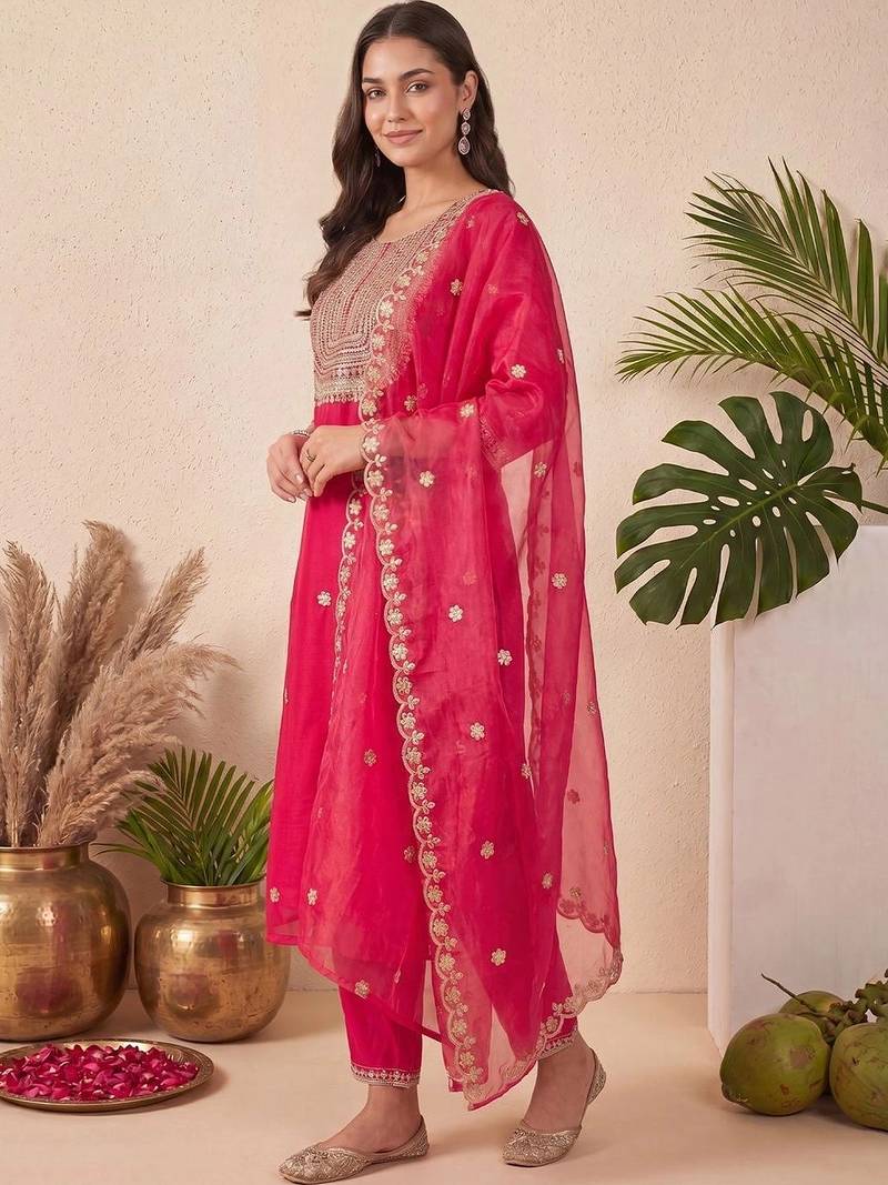Women Ethnic Motifs Embroidered Regular Kurta with Trousers & With Dupatta