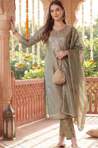 Women Ethnic Motifs Embroidered Regular Thread Work Liva Kurta with Trousers & With Dupatta
