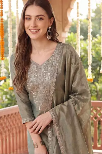 Women Ethnic Motifs Embroidered Regular Thread Work Liva Kurta with Trousers & With Dupatta