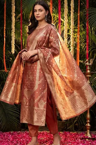Women Ethnic Motifs Regular Kurta with Trousers & With Dupatta