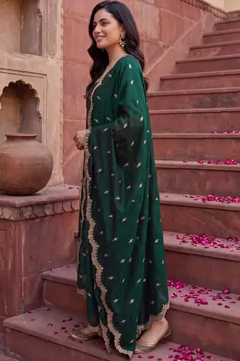 Women Ethnic Motifs Embroidered Regular Kurta with Trousers & With Dupatta