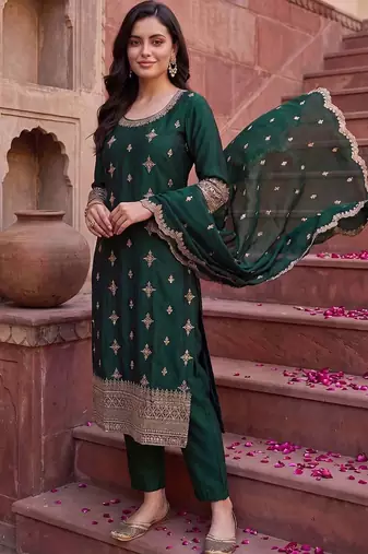 Women Ethnic Motifs Embroidered Regular Kurta with Trousers & With Dupatta