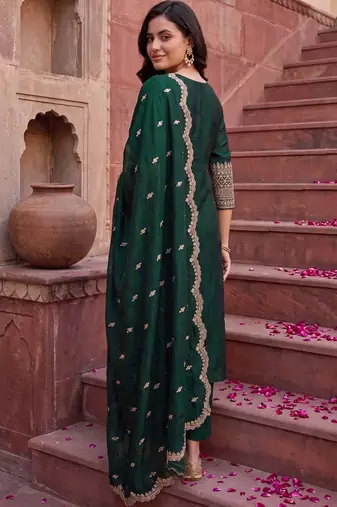 Women Ethnic Motifs Embroidered Regular Kurta with Trousers & With Dupatta