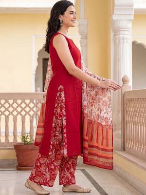 Women Floral Regular Pure Cotton Kurta with Palazzos & With Dupatta 3