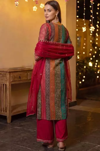 Women Ethnic Motifs Regular Kurta with Palazzos & With Dupatta