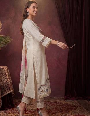 Women Ethnic Motifs Regular Thread Work Pure Cotton Kurta with Trousers & With Dupatta 3