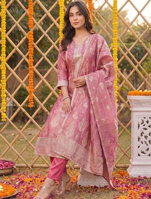 Women Ethnic Motifs Regular Kurta with Trousers & With Dupatta 5
