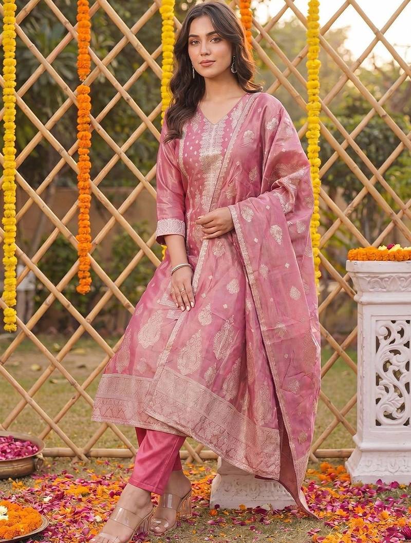 Women Ethnic Motifs Regular Kurta with Trousers & With Dupatta
