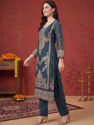 Women Ethnic Motifs Embroidered Regular Thread Work Kurta with Trousers & With Dupatta 3
