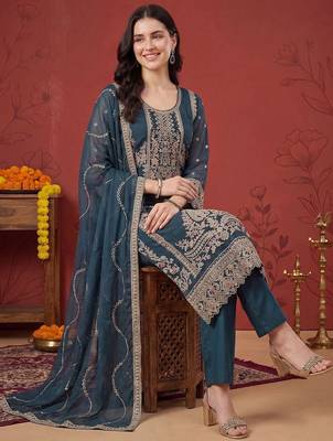 Women Ethnic Motifs Embroidered Regular Thread Work Kurta with Trousers & With Dupatta 5
