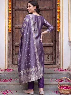 Women Ethnic Motifs Regular Kurta with Trousers & With Dupatta 4