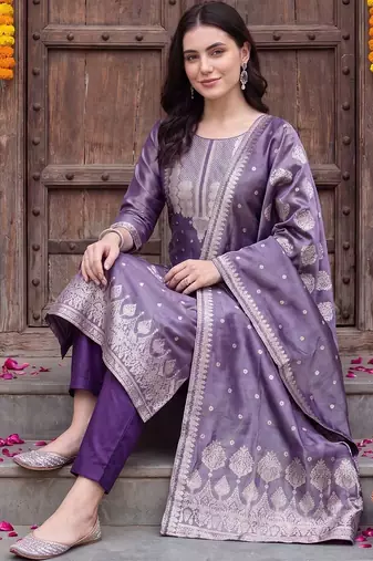 Women Ethnic Motifs Regular Kurta with Trousers & With Dupatta