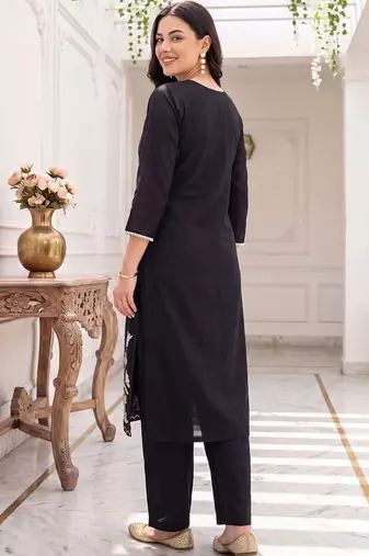 Women Floral Embroidered Regular Sequinned Kurta with Trousers & With Dupatta