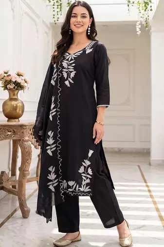 Women Floral Embroidered Regular Sequinned Kurta with Trousers & With Dupatta