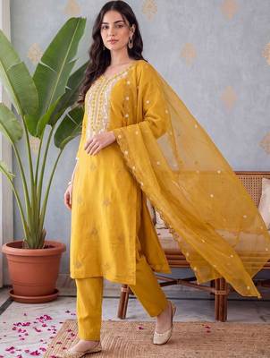 Women Ethnic Motifs Embroidered Regular Thread Work Kurta with Trousers & With Dupatta 1