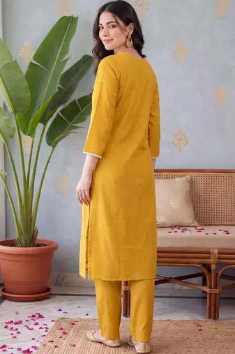Women Ethnic Motifs Embroidered Regular Thread Work Kurta with Trousers & With Dupatta