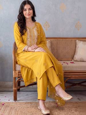 Women Ethnic Motifs Embroidered Regular Thread Work Kurta with Trousers & With Dupatta 5